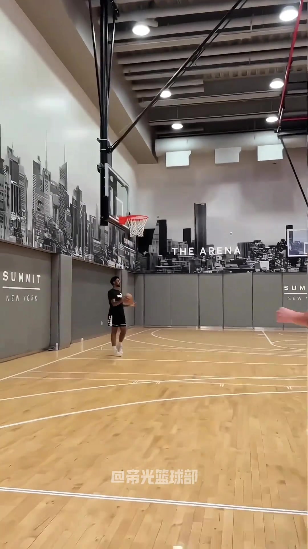 克萊紐約三分特訓(xùn)大家覺得出手姿勢(shì)怎么樣