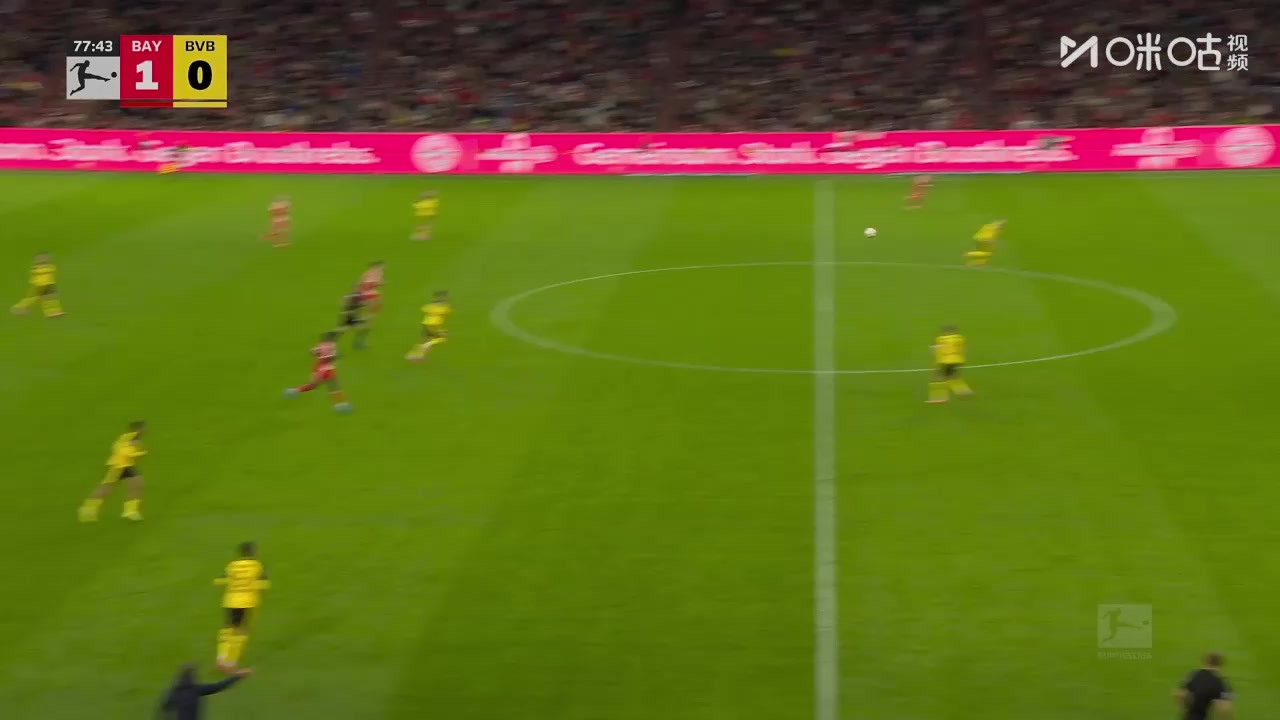 小貝林門前解圍失誤奧利塞跟進(jìn)鏟射破門拜仁2-0領(lǐng)先多特